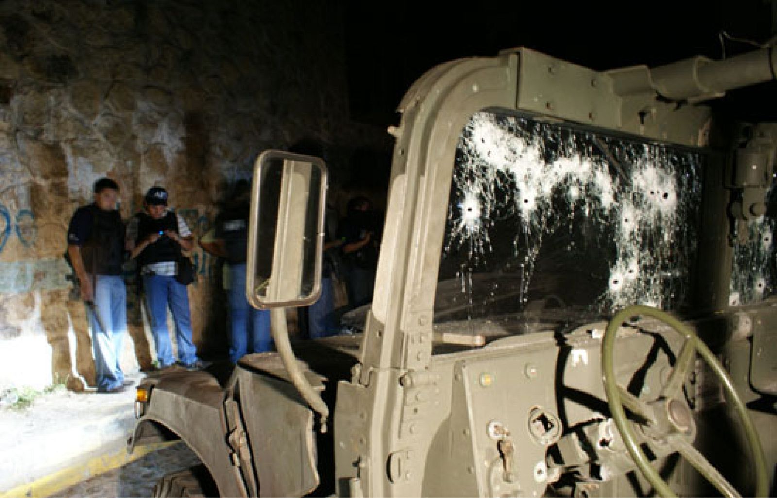 Un total de 18 personas han muerto durante un tiroteo entre el Ejército y narcotraficantes en el puerto turístico de Acapulco, en la costa del Pacífico mexicano.