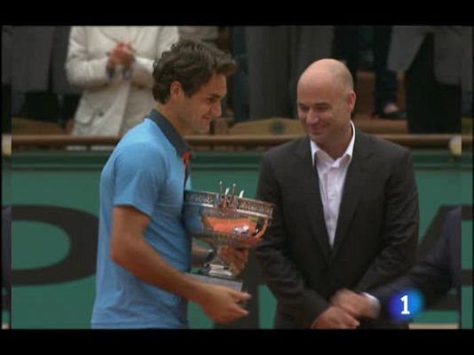  - Federer, nuevo rey de París