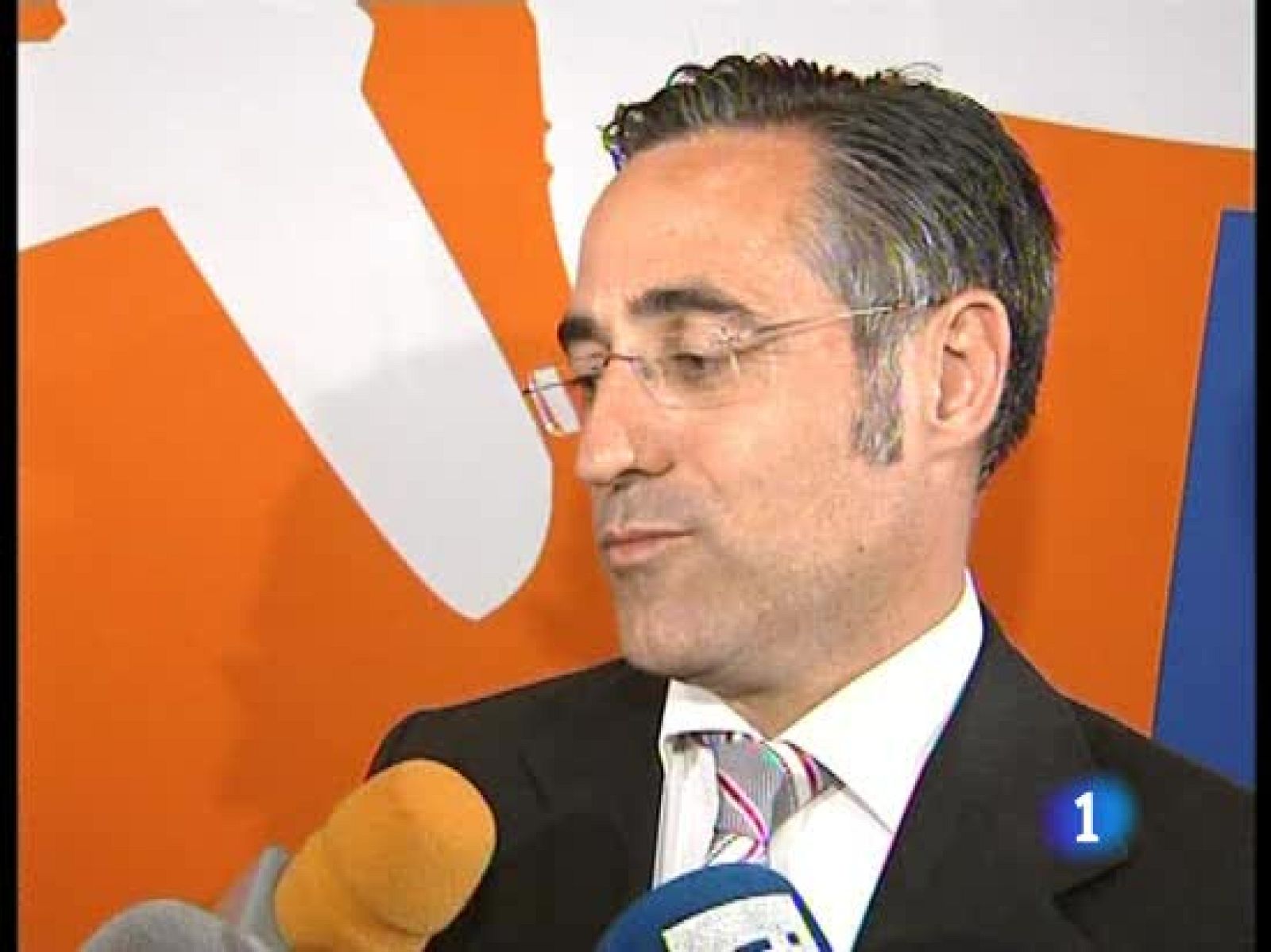  Ramón Tremosa, de CiU, valora los resultados de Coalición por Europa (en la que se integra también el PNV) en los comicios del 7 de junio.