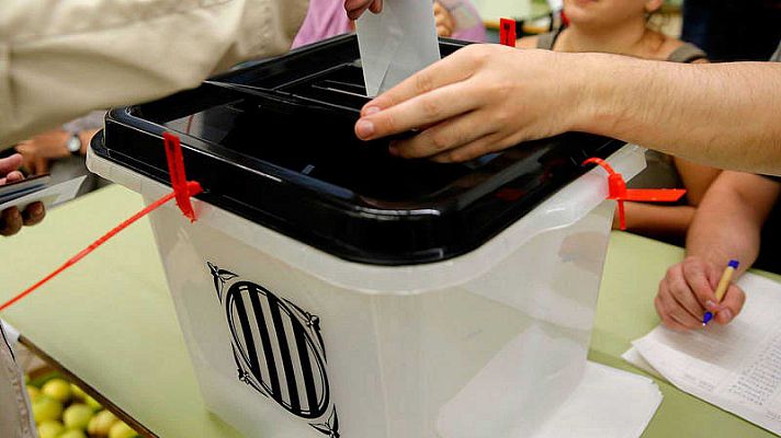 Telediario 1 - La Fiscalía pide procesar por organización criminal a 28 de los imputados por los preparativos del 1-O