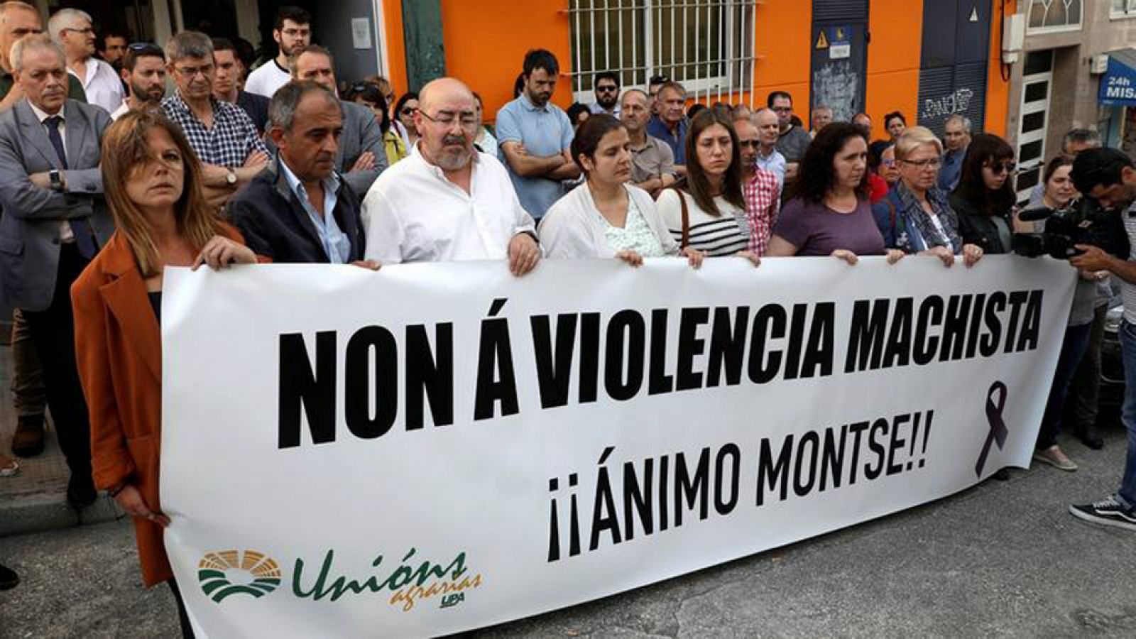 La Mañana - Intervenida de urgencia la mujer apuñalada den Vimianzo