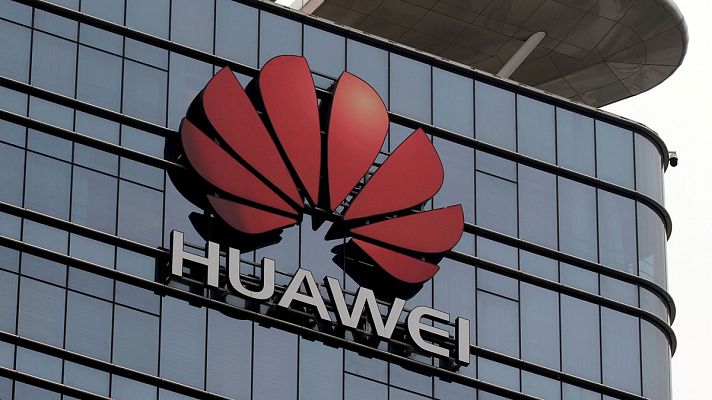 Telediario 1 - Guerra comercial entre China y EE.UU. con Huawei en el medio
