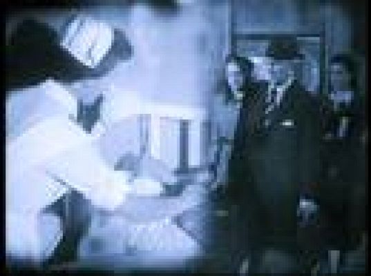 Amar en tiempos revueltos - Cabecera '¿Quién mató a Hipólito..'