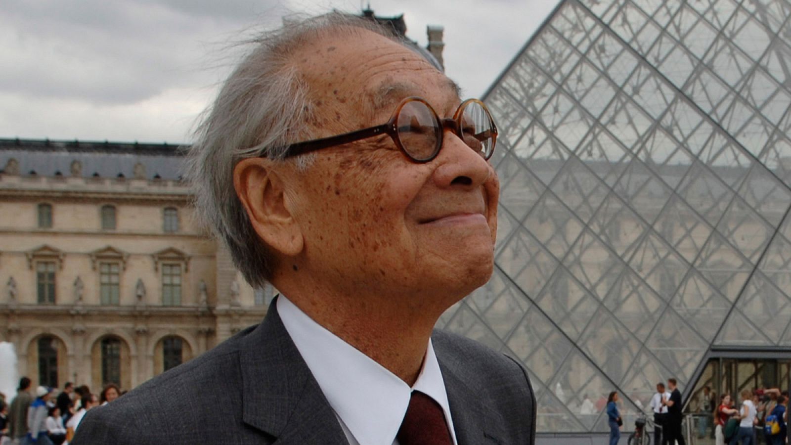 Obituarios: Muere a los 102 años el arquitecto I.M. Pei, creador de la pirámide de Louvre - RTVE.es