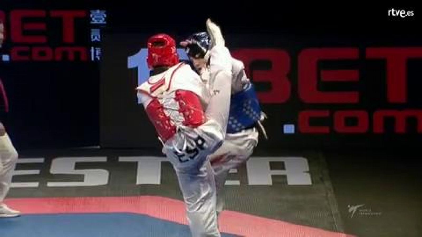 Escalofriante Azul Excelente Daniel Quesada, bronce -74 Kg en el Mundial de Taekwondo | RTVE