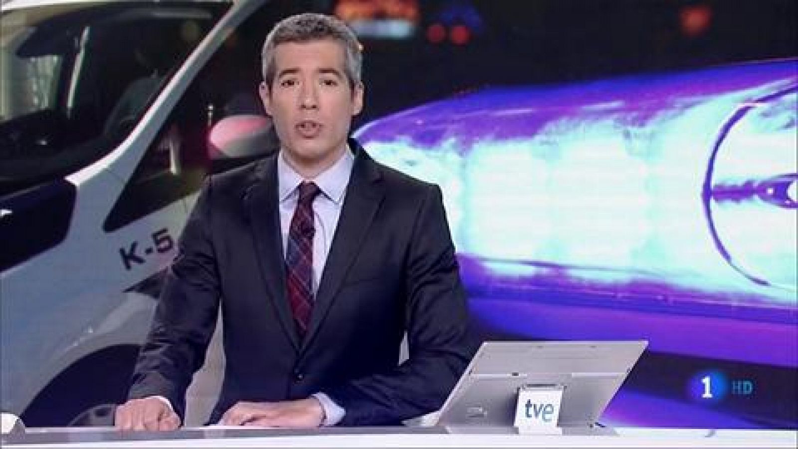 Telediario 1: Los mossos han detenido a tres hombres que estaban preparando un asesinato  | RTVE Play