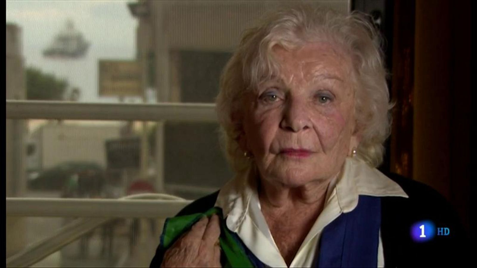 Pañuelos verdes sobre la alfombra roja de Cannes