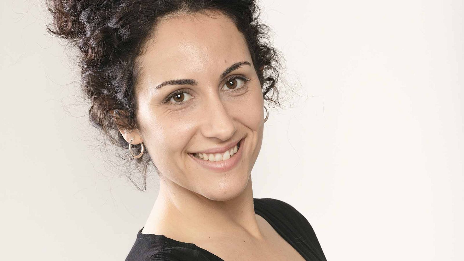 Rebeca Alemañy: "Lolita y yo afrontamos la vida como un juego" - Acacias 38 | Ver