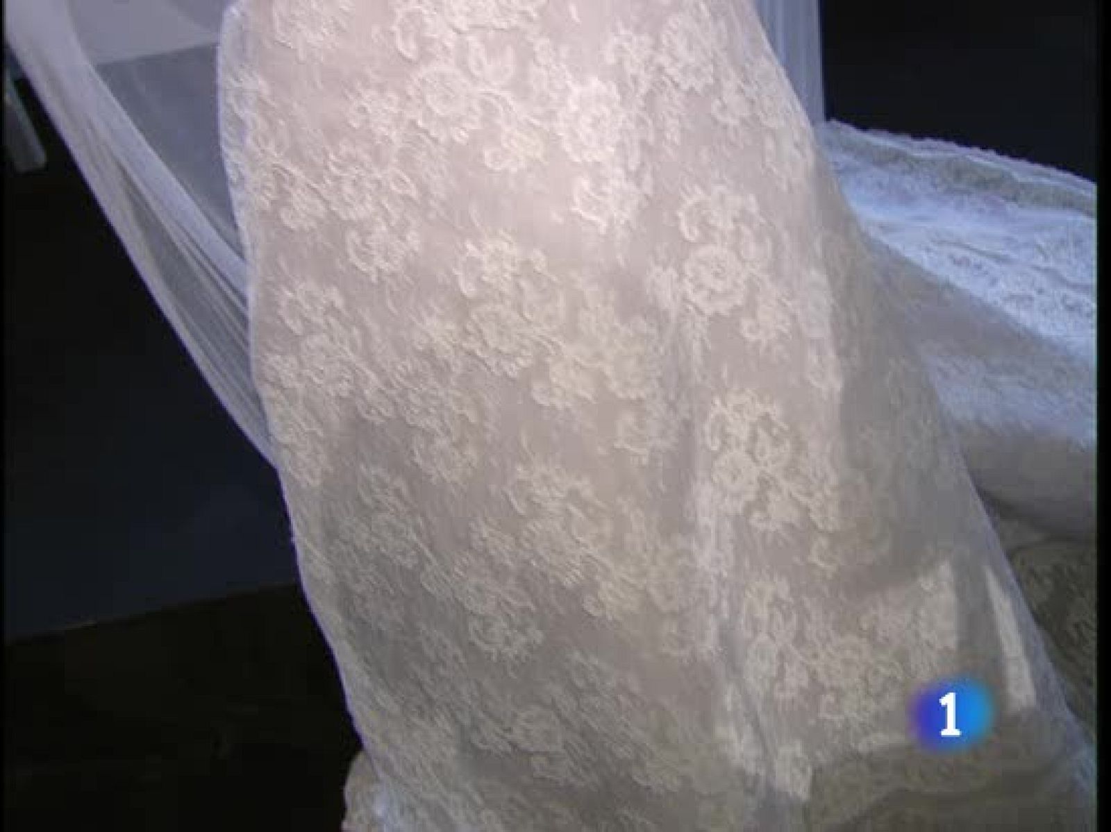 El vestido ideal para 5.000 novias se presenta en Barcelona | Ver