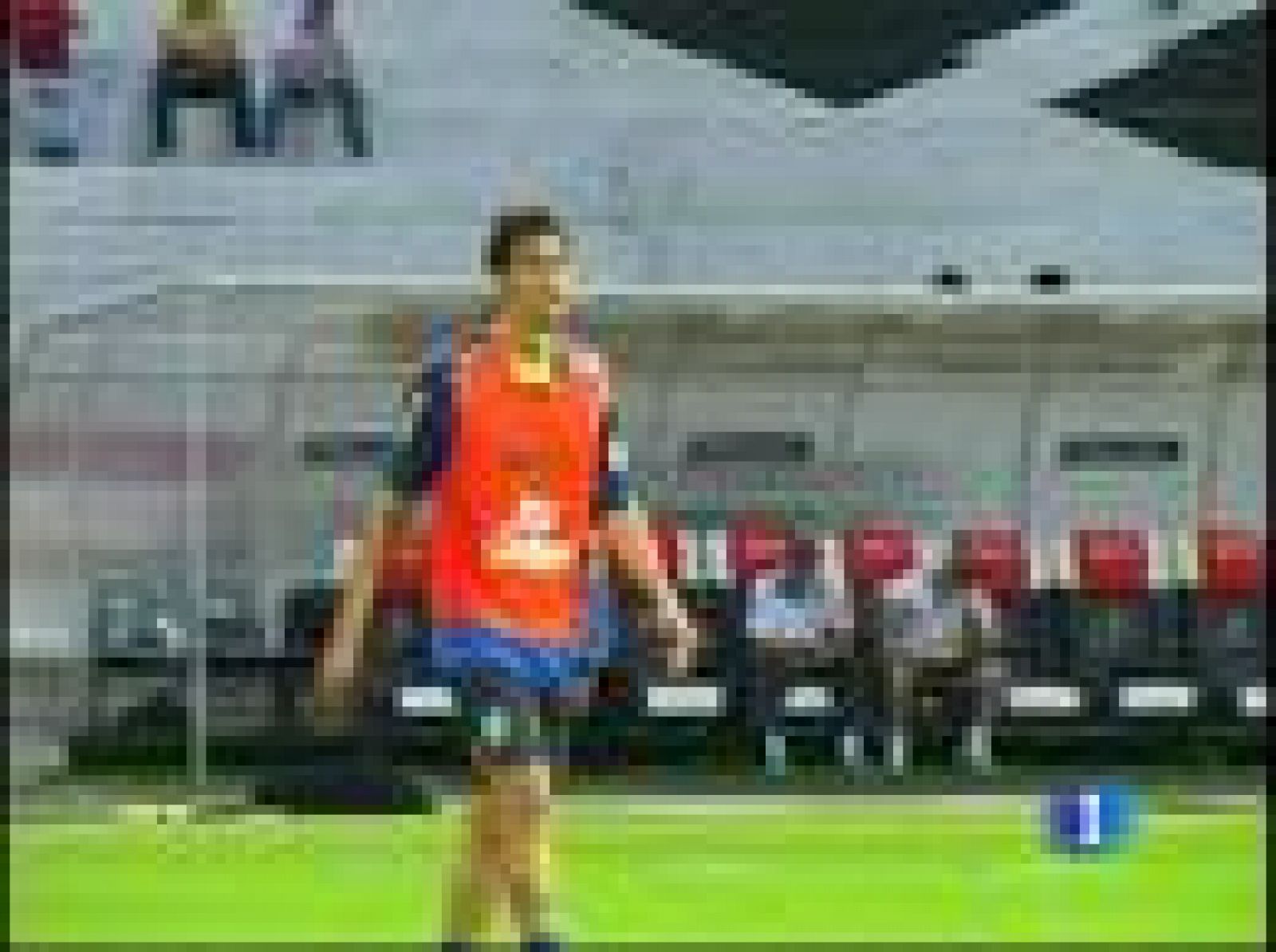 Kaká, felicitado por sus compañeros | Ver