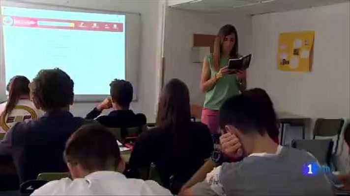 Telediario 1 - Competir y aprobar selectividad, el difícil reto de los deportistas de la Blume