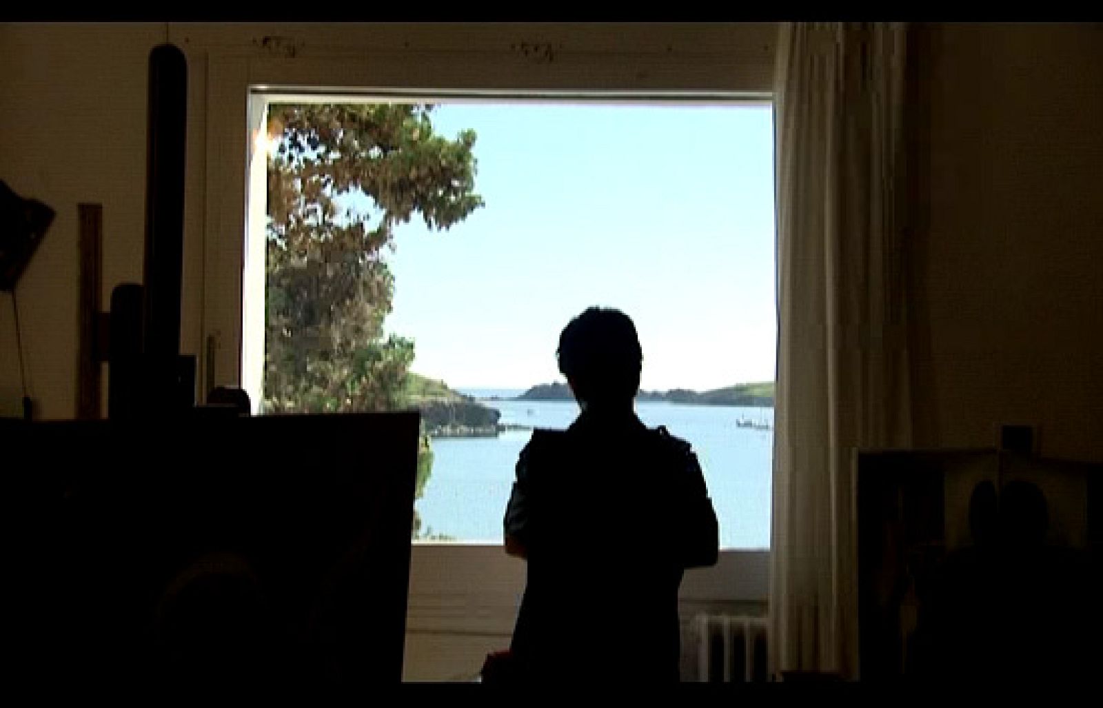 "Las obras se tocan, se ven, pero en el arte siempre hay una mitad invisible que explica muchos porqués"