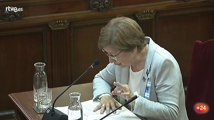 Informativo 24h - La presidenta de la RAE del catalán refuta la traducción de una frase en la que parece que los Mossos apoyan el 1-O