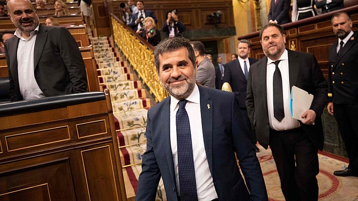 Telediario 1 - La suspensión de los diputados presos queda pendiente de lo que digan los letrados del Congreso