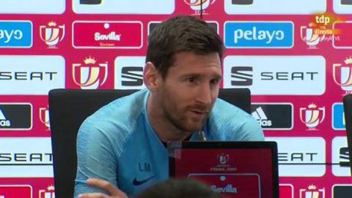 Fútbol - Messi defiende a Valverde