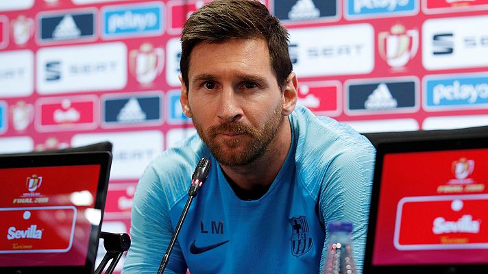 Fútbol - Messi defiende a Valverde