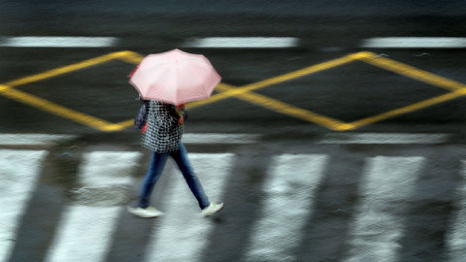 El tiempo: Lluvias persistentes en Pirineos, y fuertes en Cataluña y Baleares | RTVE Play