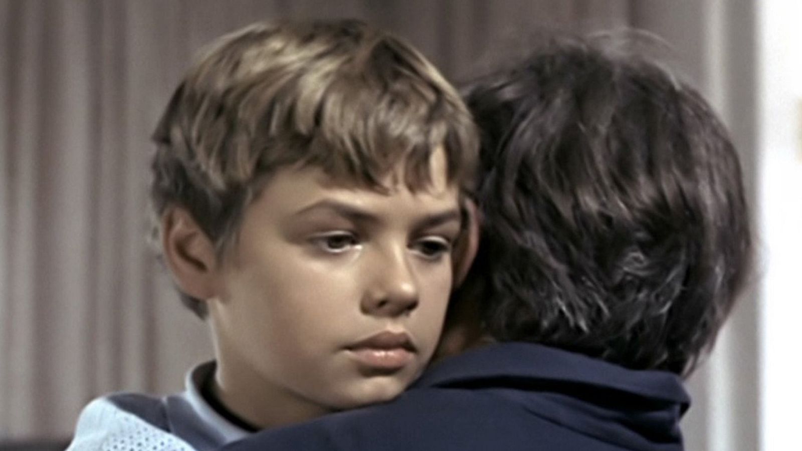 Принц и я (2004). Старшая сестра и младший брат. Юный мацерат влюбляется в. Дорама мой старший брат. Джош хартнетт и кейт бекинсейл.