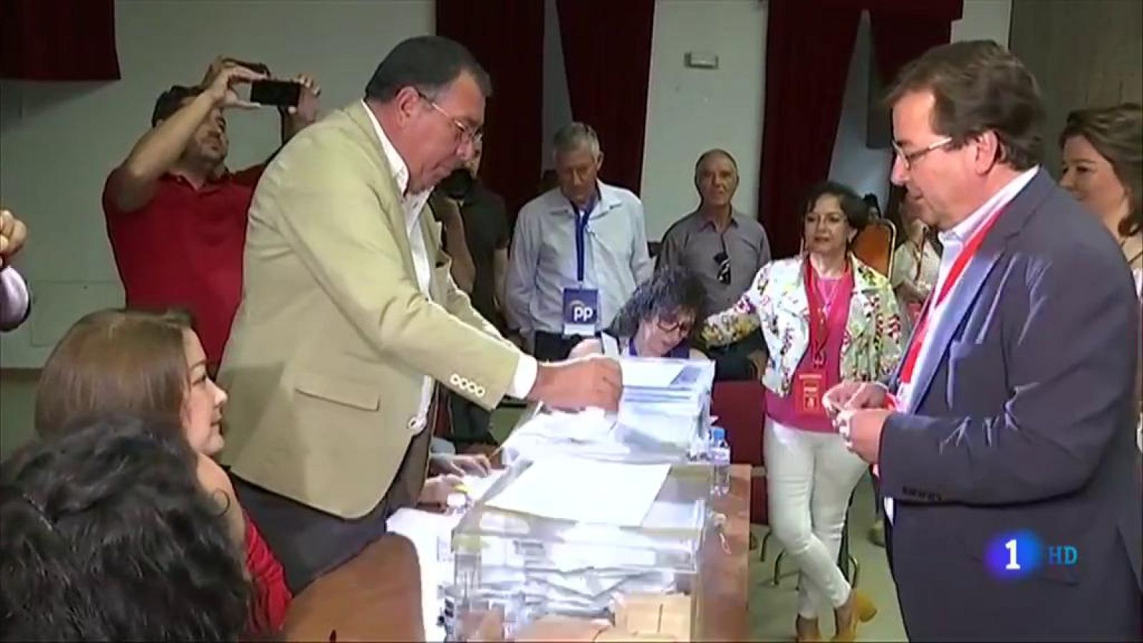 Elecciones municipales y autonómicas 26M| - Telediario 1 | Ver