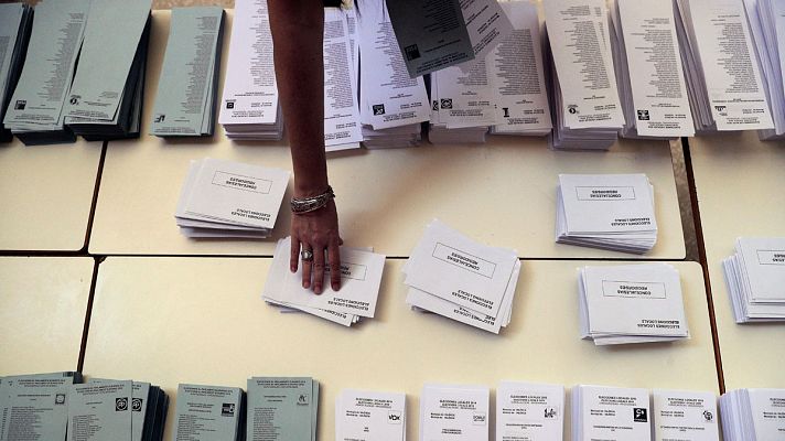Telediario 1 - Más de la mitad de los españoles eligen ir a votar por la mañana