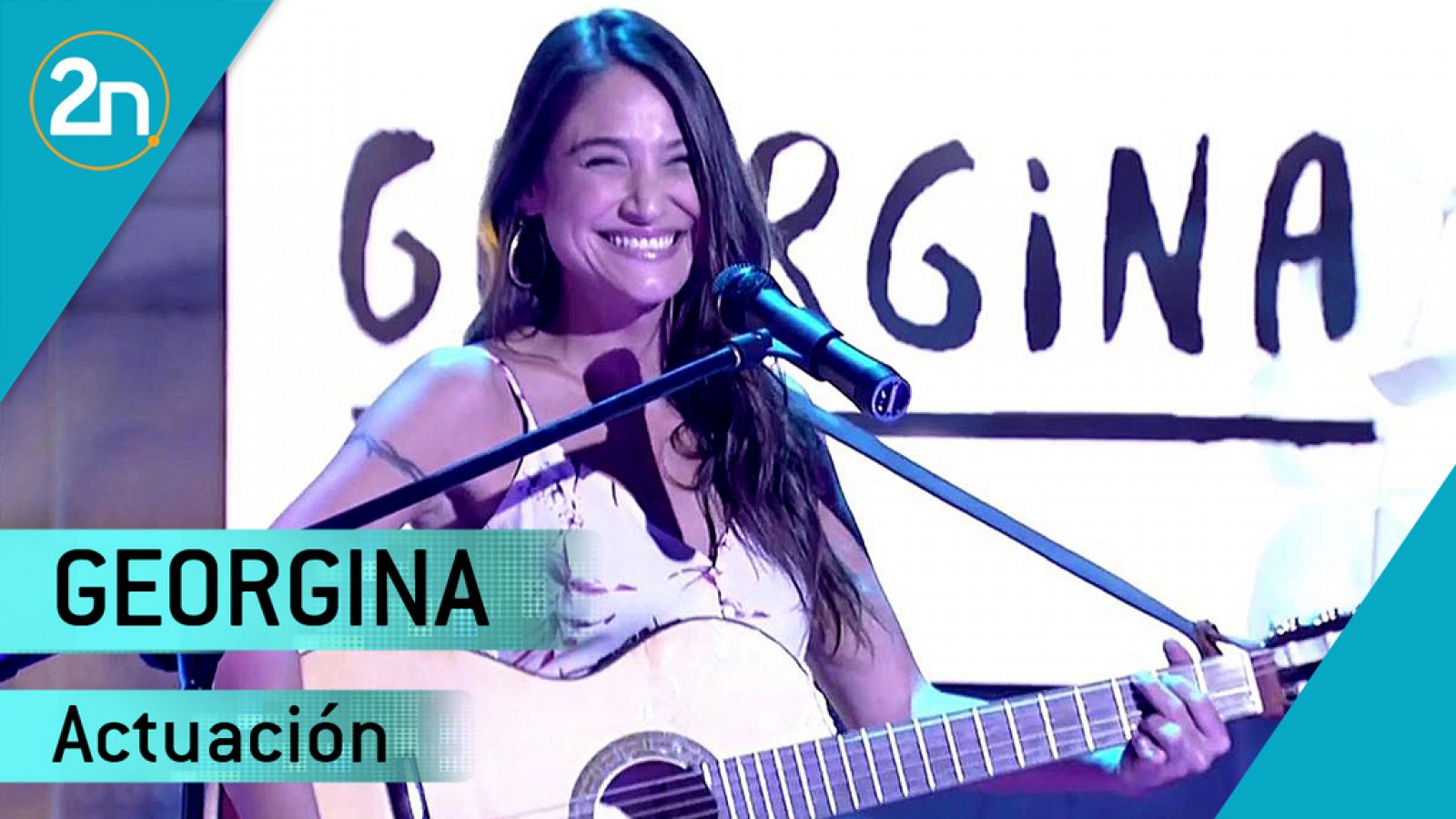 La 2 Noticias: Georgina canta "Después de tu adiós" | RTVE Play