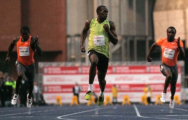 Bolt no baja de los 10 segundos