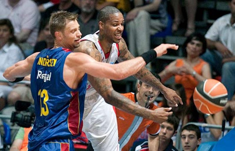 El TAU iguala la eliminatoria