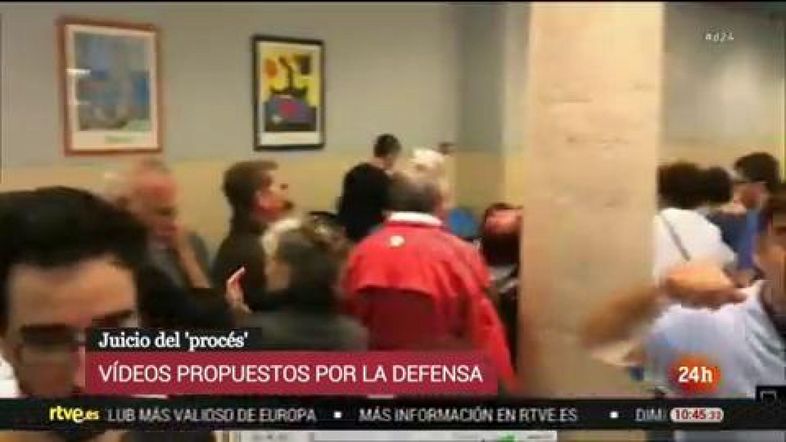 Juicio 'procés': Los agentes fuerzan la puerta de las Escolas Pies de Sant Antoni y se llevan las urnas