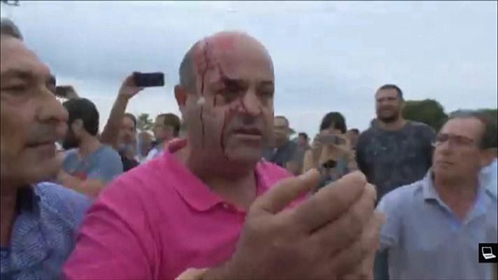 Las defensas muestran vídeos de Sant Carles de la Ràpita donde se ven porrazos y gente con la cabeza ensangrentada