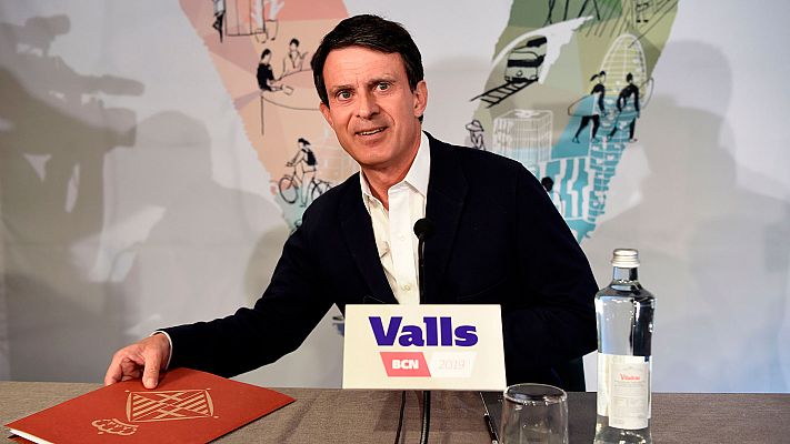 Valls ofrece sus concejales a Colau y Collboni para evitar que haya un alcalde independentista en Barcelona