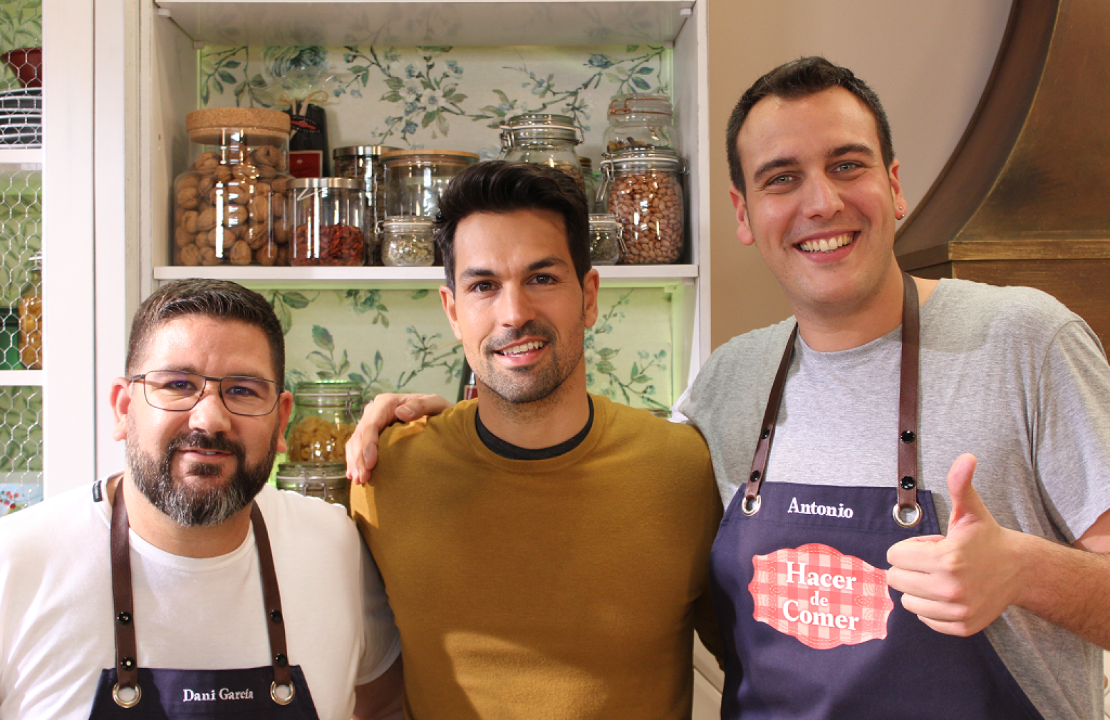 Alex, uno de nuestros espectadores, visita "Hacer de comer" | Ver