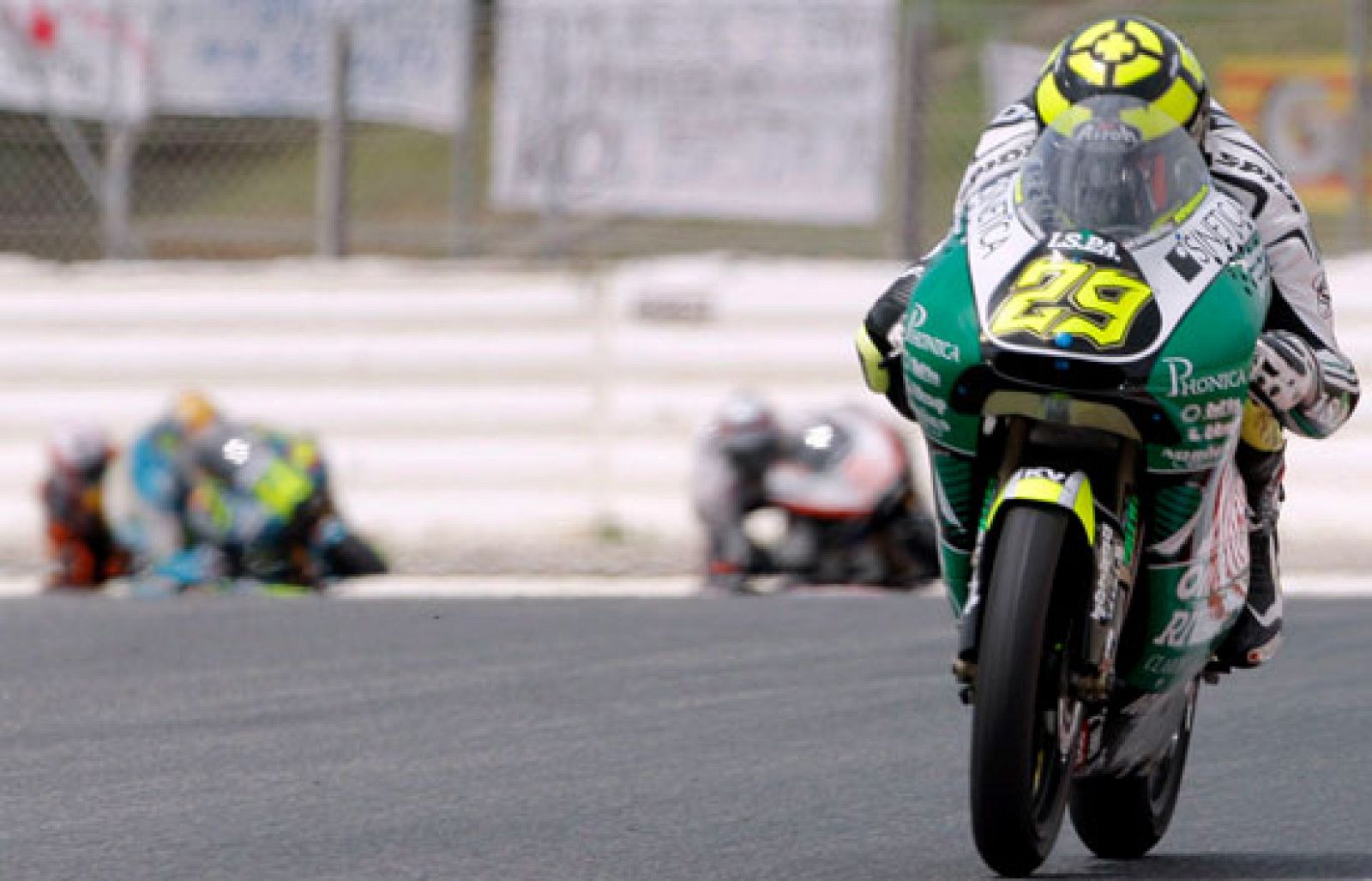 Carrera íntegra de la categoría de 125 cc disputada en el G.P. de Catalunya.