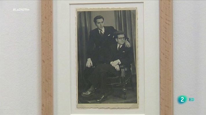 La 2 Noticias - "De par en par, amores entre iguales"