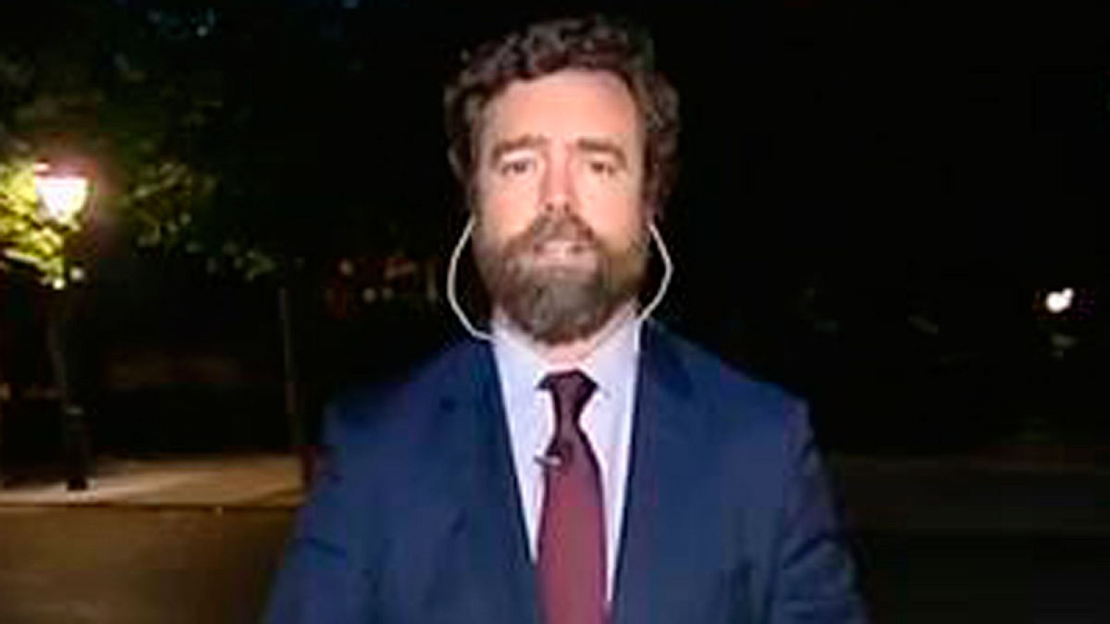 Espinosa de los Monteros insiste en la necesidad de sentarse a negociar pactos y admite que Vox será el que tenga que ceder más