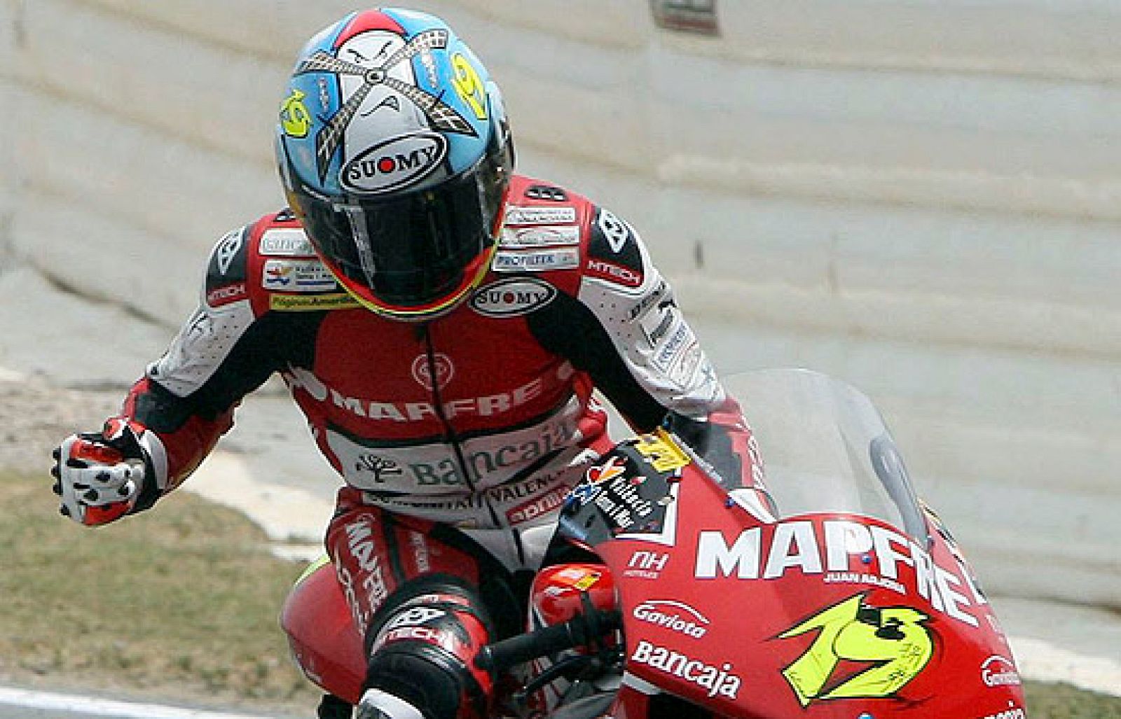 Carrera íntegra de la categoría de 250 cc disputada en el Gran Premio de Catalunya.