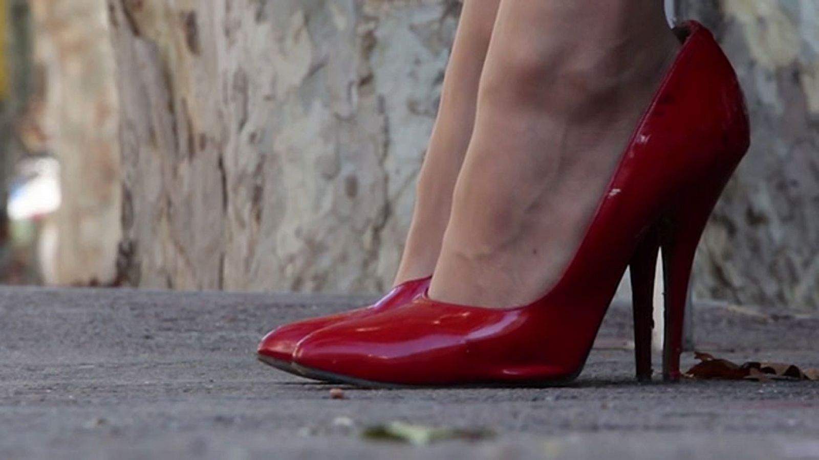 XI Concurso de Cortos RNE - Cenicienta con tacones de ama - Ver ahora
