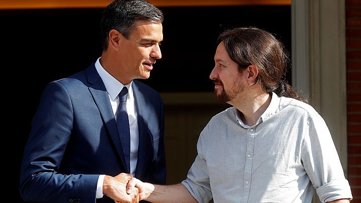 Los españoles prefieren una coalición de gobierno del PSOE y Podemos sin apoyo de independentistas, según el CIS