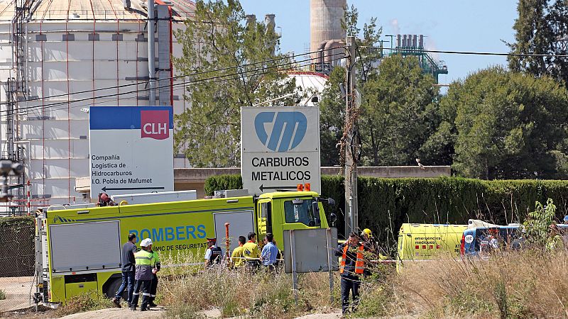 Un trabajador muerto y otro en estado crítico por una fuga de amoniaco en Tarragona