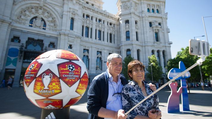 Telediario 1 - Madrid, capital mundial del fútbol