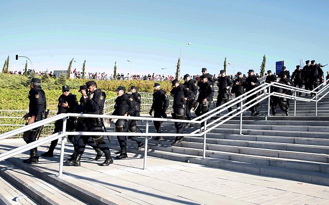 Telediario 1 - Finaliza el dispositivo de la Champions con 14 detenidos pero sin incidencias graves