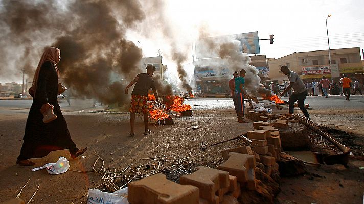 Al menos 13 personas han muerto en el desalojo de la acampada de protesta en Jartum