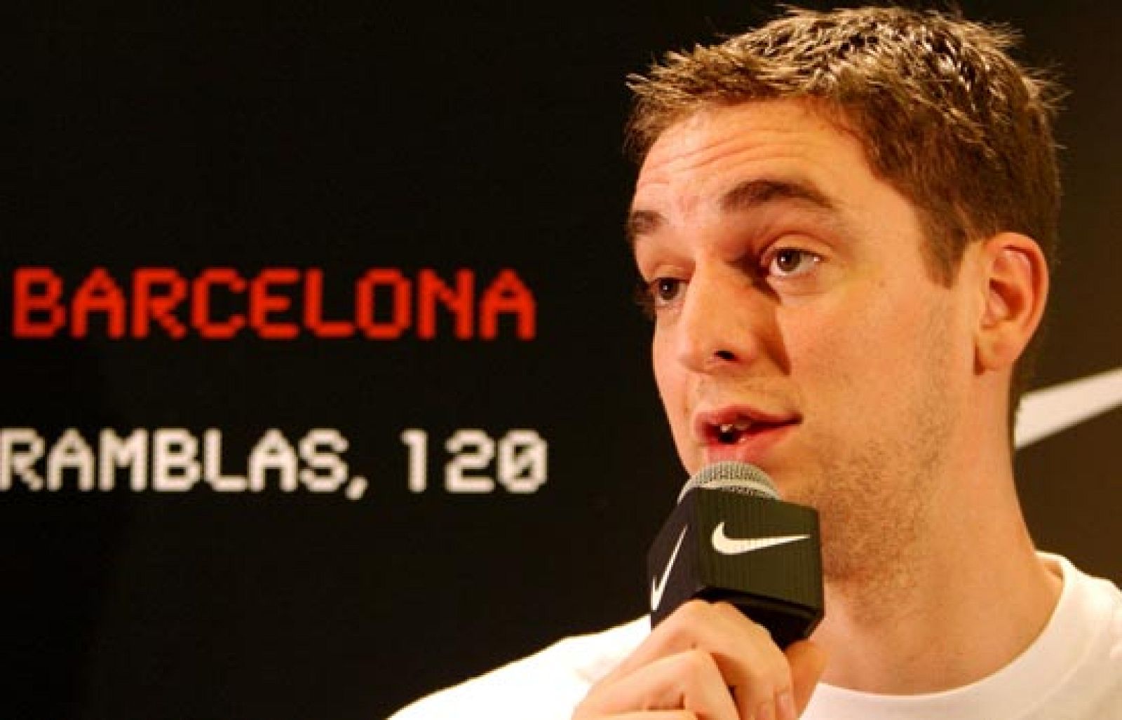 Desde los siete años en su colegio de Sant Boi, la vida de Pau ha estado marcada por la canasta.  