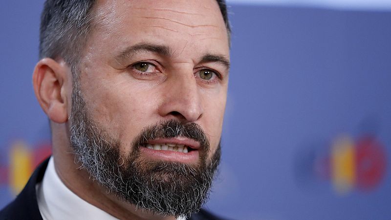 Pactos: El PP comienza a negociar por separado con Cs y Vox