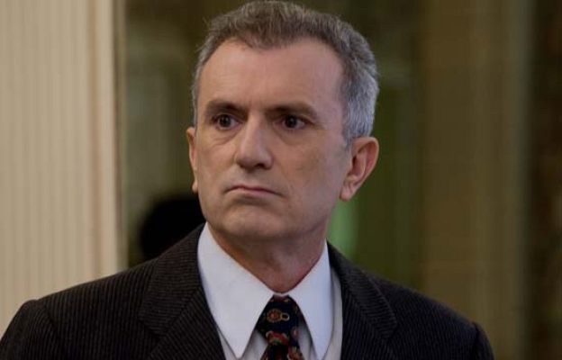 Amar en tiempos revueltos - Promo '¿Quién mató a Hipólito ...'