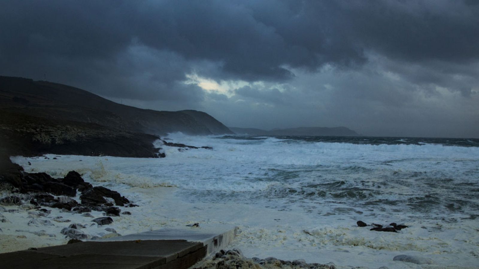 El tiempo: Precipitaciones fuertes o persistentes en el oeste de Galicia | RTVE Play