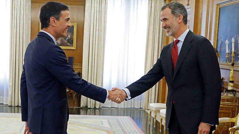 Snchez asume "con honor" el encargo del rey de presentarse a la investidura