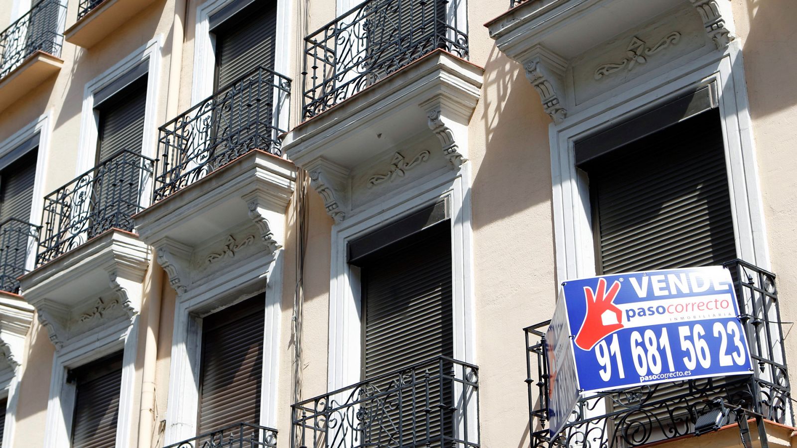 Telediario 1: Sube el precio de la vivienda nueva un 10% en el primer trimestre del año | RTVE Play
