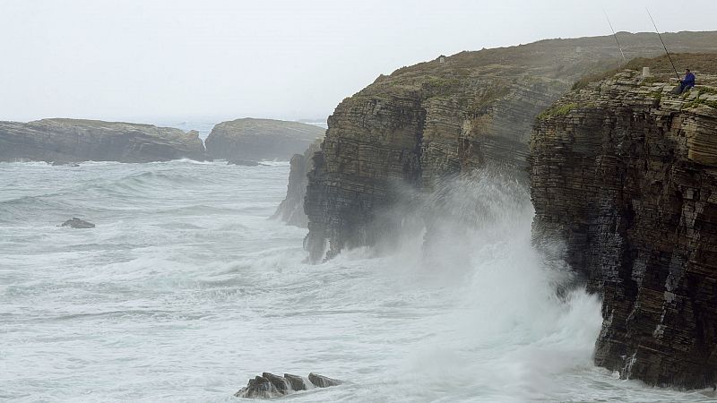 Intervalos de viento fuerte en el litoral de Galicia, área Cantábrica y Pirineos - Ver ahora