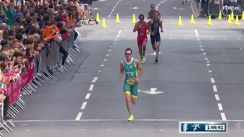El quíntuple campeón del mundo de la historia del triatlón acabó tercero este domingo la cuarta prueba del Mundial, disputada en la localidad británica de Leeds (Inglaterra), que ganó el australiano Jacob Birtwhistle.