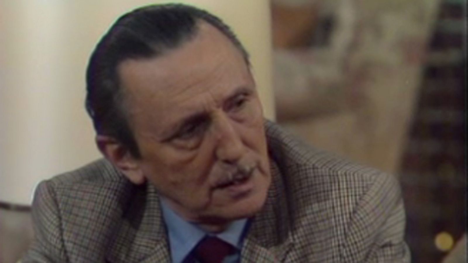 Tertulia con... - 10/5/1981 - Tertulia con | Ver